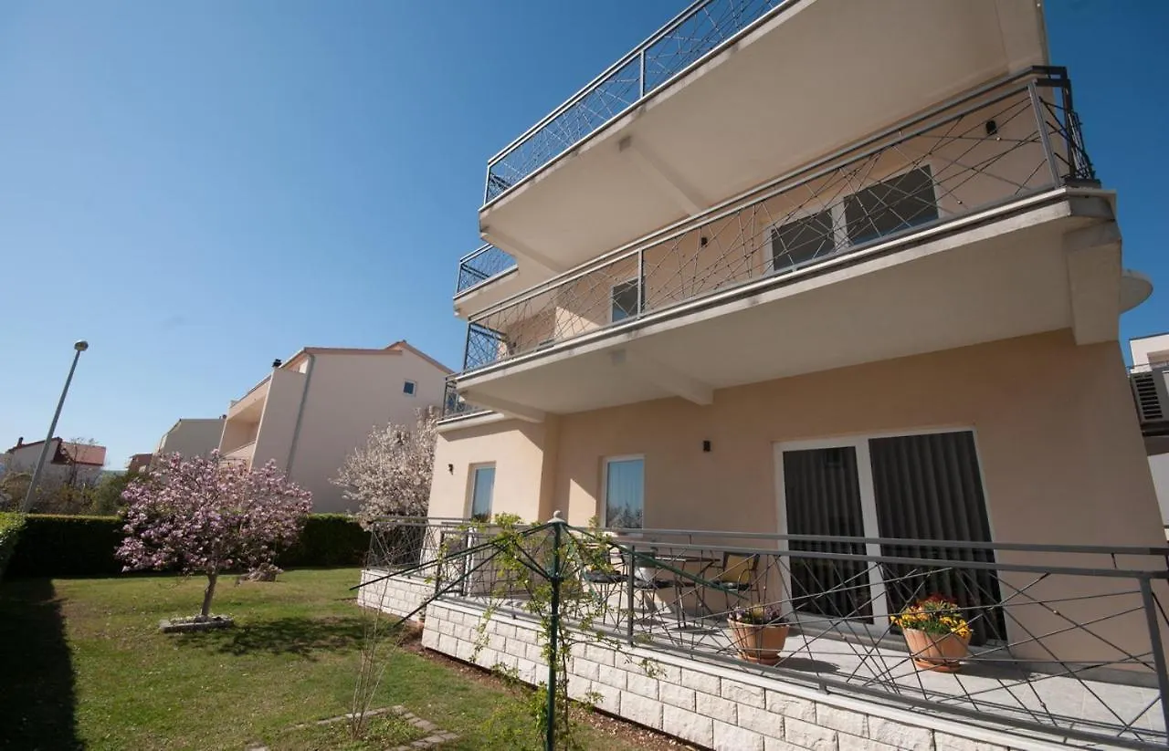 Colorful Two-Bedroom Apartment Kastela