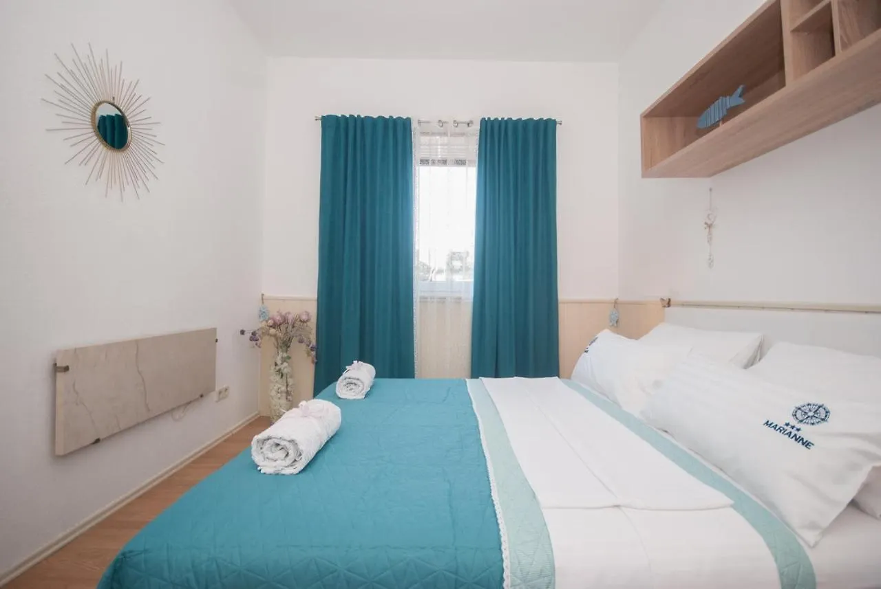 Colorful Two-Bedroom Apartment Kastela